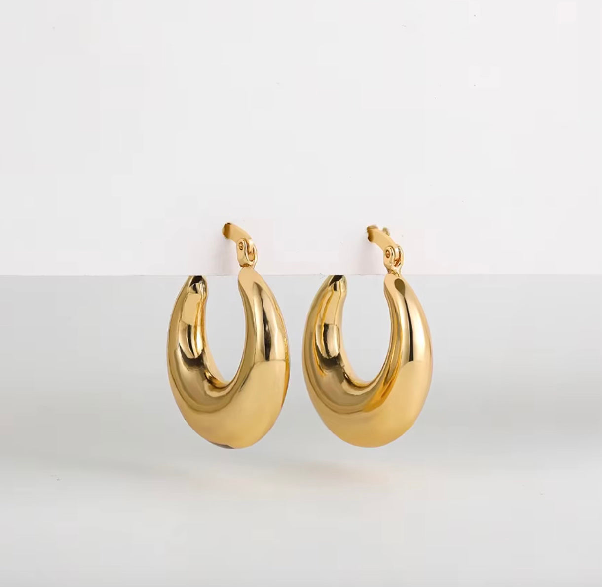 Luxe Loop 18K Gold-Plated Chunky Hoops