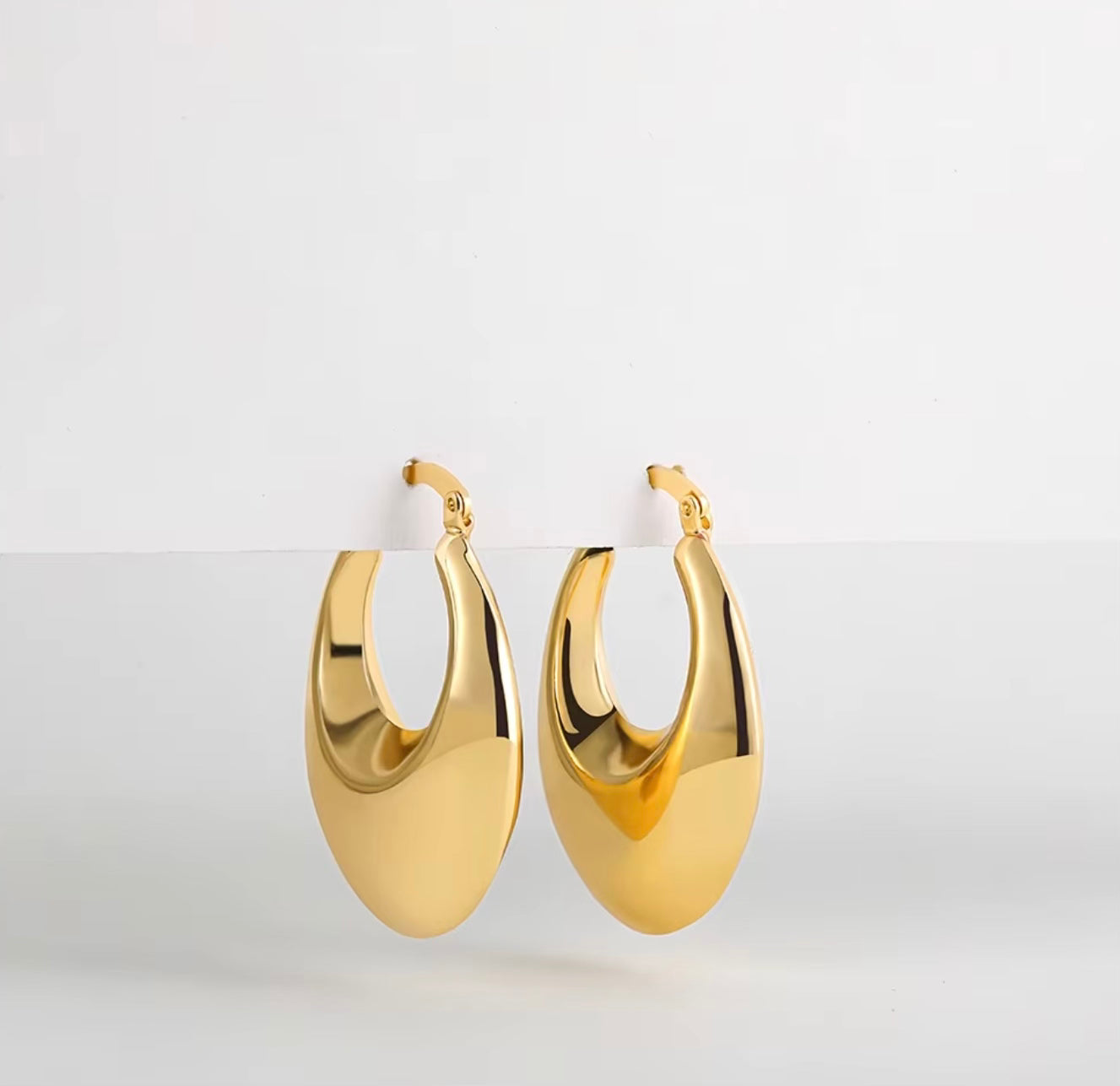 Luxe Loop 18K Gold-Plated Chunky Hoops